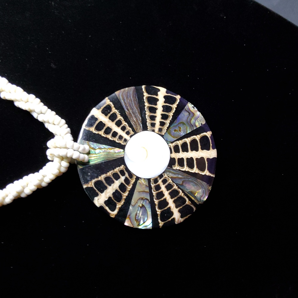 Mother of Pearl Shell Necklace - Picture 2 of 5